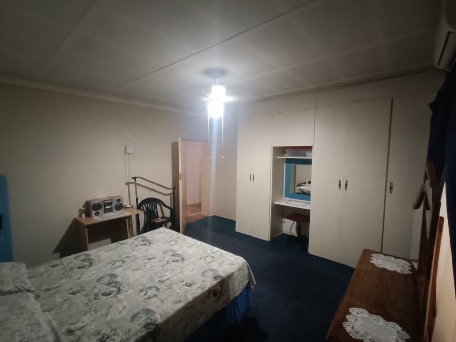 To Let 3 Bedroom Property for Rent in Oos Einde North West